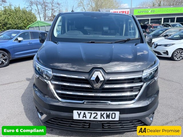2023 RENAULT TRAFIC - Photo 3