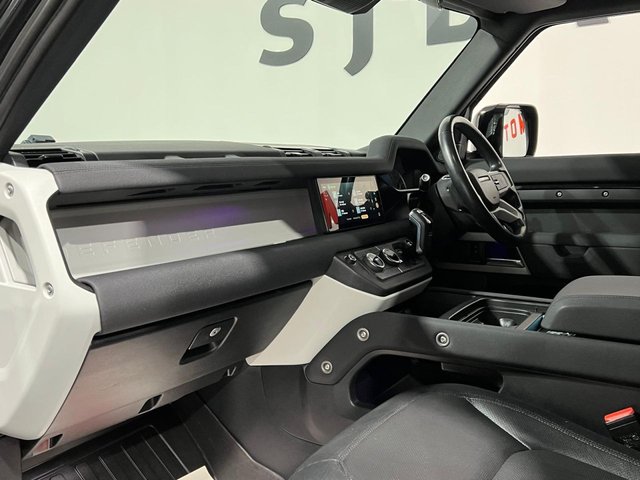 View our LAND ROVER DEFENDER