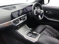 USED 2021 21 BMW 3 SERIES 2.0 330e 12kWh M Sport Touring 5dr Petrol Plug-in Hybrid Auto Euro 6 (s/s) (292 ps) PARK ASSIST | BLUETOOTH