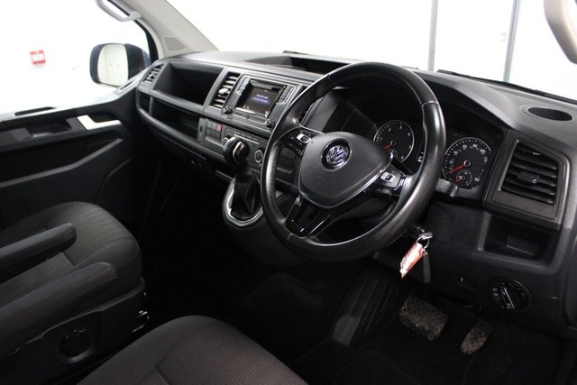 2019 VOLKSWAGEN TRANSPORTER SHUTTLE - Photo 12