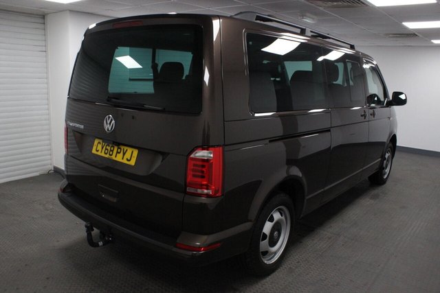 2019 VOLKSWAGEN TRANSPORTER SHUTTLE - Photo 6