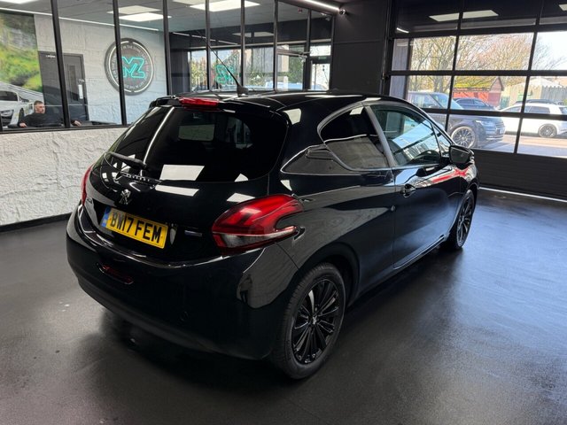 2017 PEUGEOT 208 - Photo 12