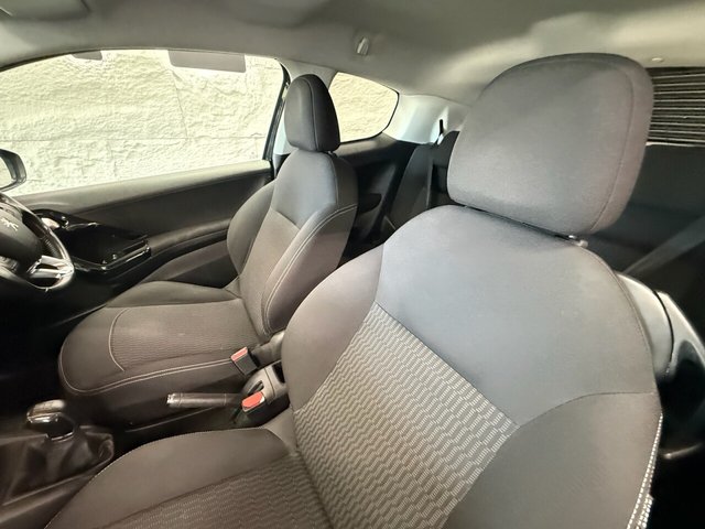 2017 PEUGEOT 208 - Photo 7