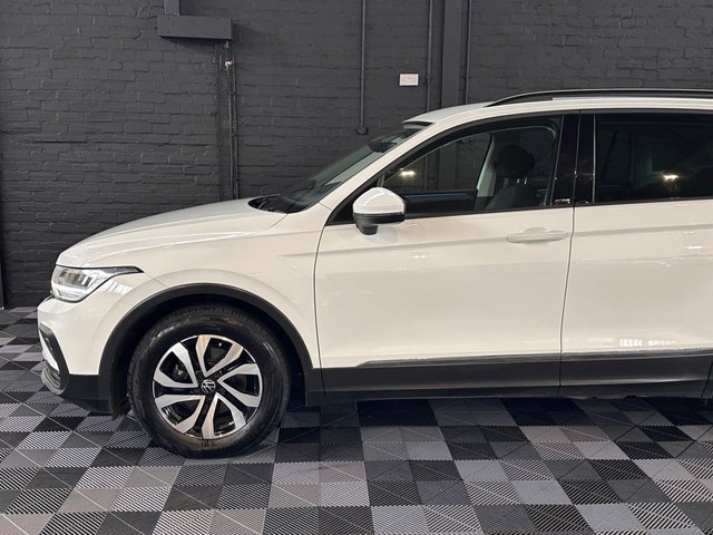 2021 VOLKSWAGEN TIGUAN - Photo 7