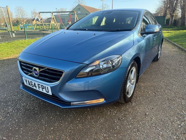 2015 VOLVO V40 - Photo 9