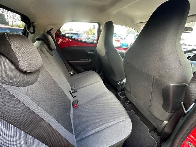 2020 TOYOTA AYGO - Photo 10