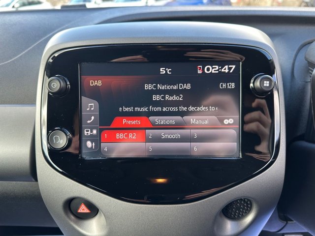 2020 TOYOTA AYGO - Photo 11