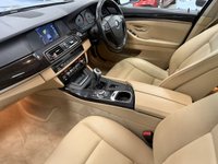 USED 2010 10 BMW 5 SERIES 3.0 525d SE Saloon 4dr Diesel Manual Euro 5 (204 ps) *&pound;8,278 WORTH OF FACTORY FITTED EXTRAS*