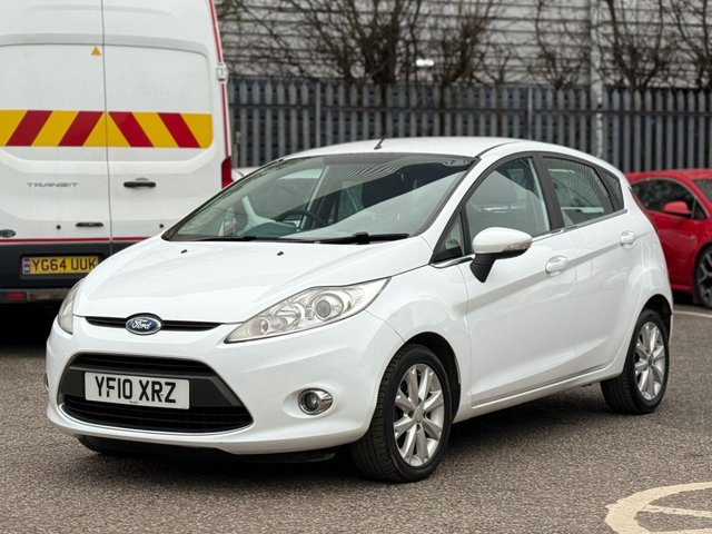 2010 FORD FIESTA - Photo 3