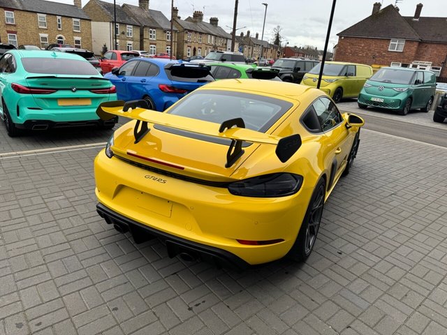 View our PORSCHE 718 CAYMAN