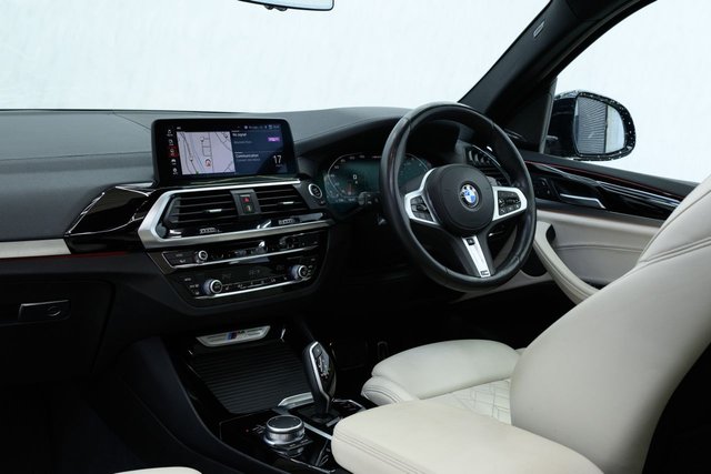 2020 BMW X3 - Photo 3