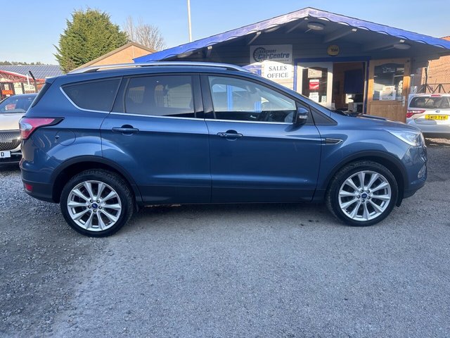 2019 FORD KUGA - Photo 2