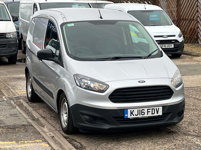 View our FORD TRANSIT COURIER