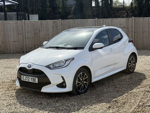 2022 TOYOTA YARIS 1.5 VVT H DESIGN HATCHBACK 5DR PETROL HYBRID E CVT EURO 6... photo