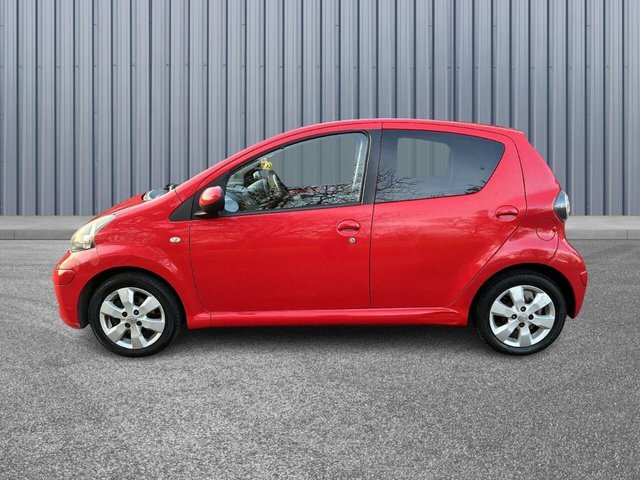 2011 TOYOTA AYGO - Photo 8