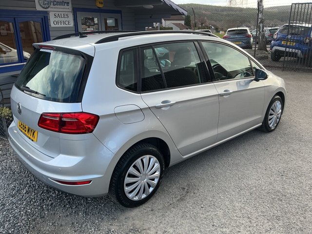 2016 VOLKSWAGEN GOLF SV - Photo 4