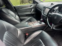 USED 2015 15 MASERATI GHIBLI 3.0D V6 Saloon 4dr Diesel ZF Euro 5 (s/s) (275 ps) GREAT VALUE MASERATI IN WHITE WITH BLACK LEATHER