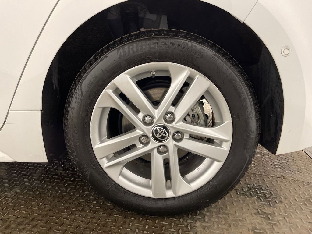 USED 2022 71 TOYOTA COROLLA 1.8 VVT-h GPF Icon Tech Hatchback 5dr Petrol Hybrid CVT Euro 6 (s/s) (122 ps) Great Service History