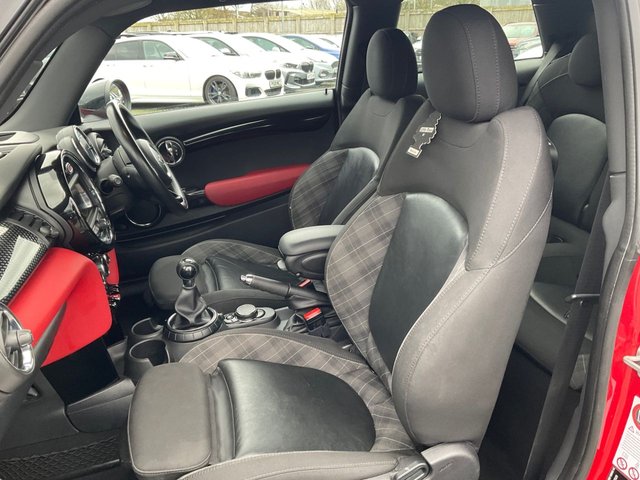 2015 MINI HATCH - Photo 12