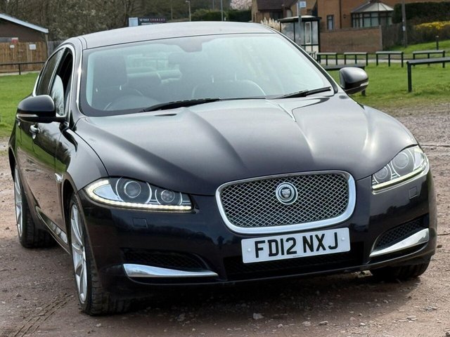 2012 JAGUAR XF - Photo 6