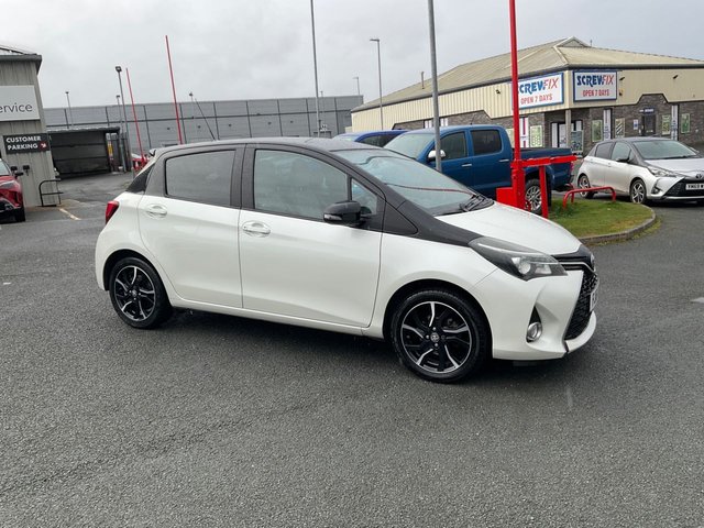 2016 TOYOTA YARIS - Photo 5