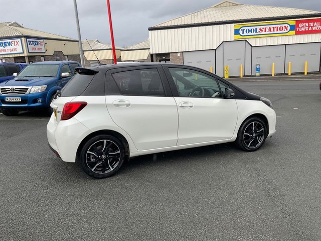 2016 TOYOTA YARIS - Photo 11