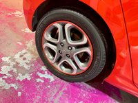 USED 2020 70 HYUNDAI I20 1.2 Play Hatchback 5dr Petrol Manual Euro 6 (s/s) (84 ps) Sat Nav. Camera. Cruise. DAB.