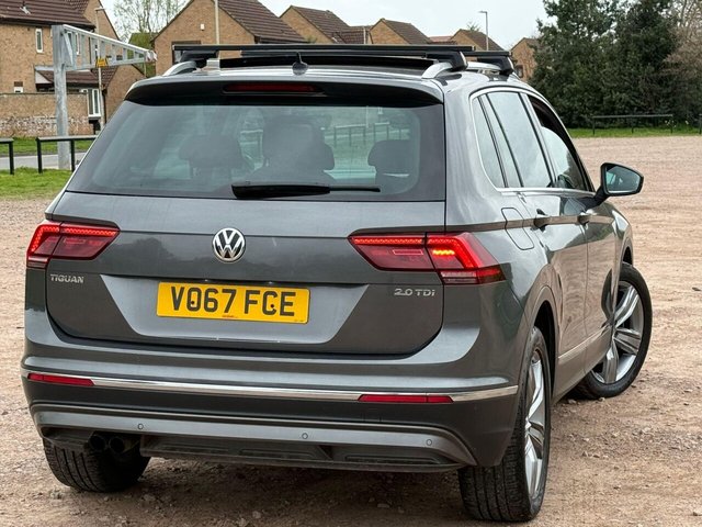 2017 VOLKSWAGEN TIGUAN - Photo 4