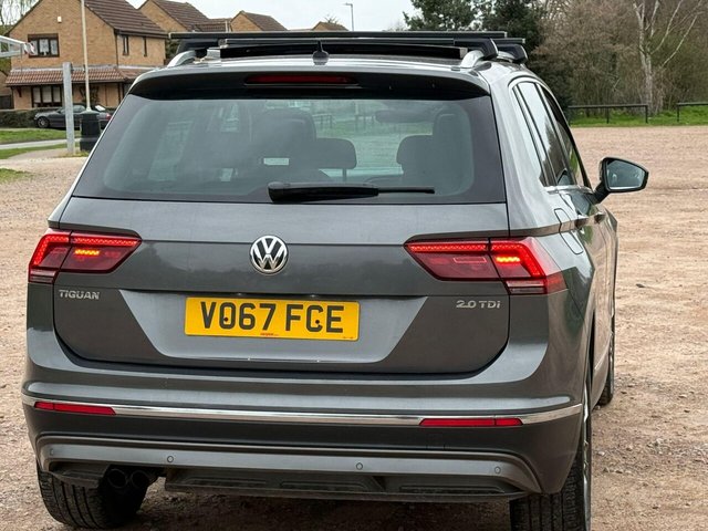 2017 VOLKSWAGEN TIGUAN - Photo 9