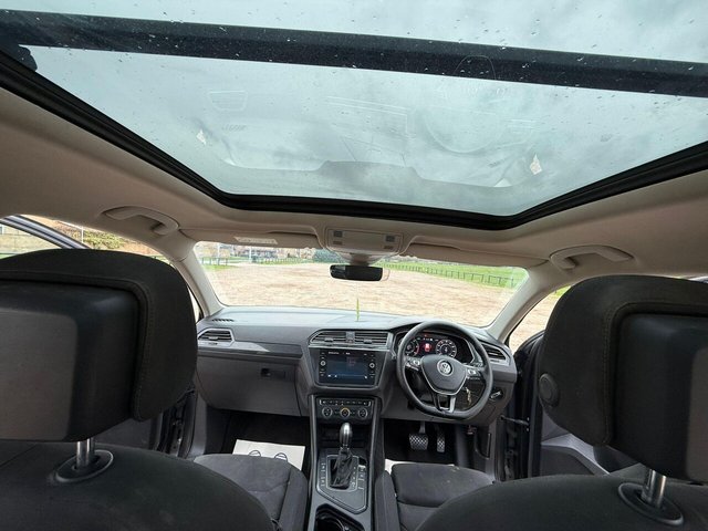 2017 VOLKSWAGEN TIGUAN - Photo 11