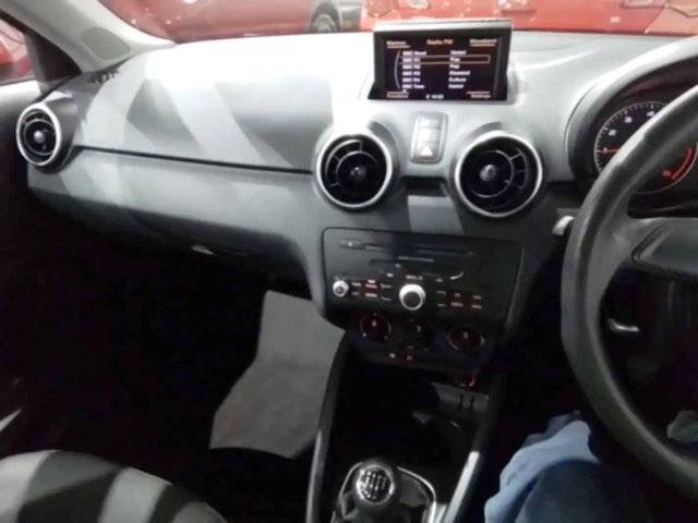 2012 AUDI A1 - Photo 6