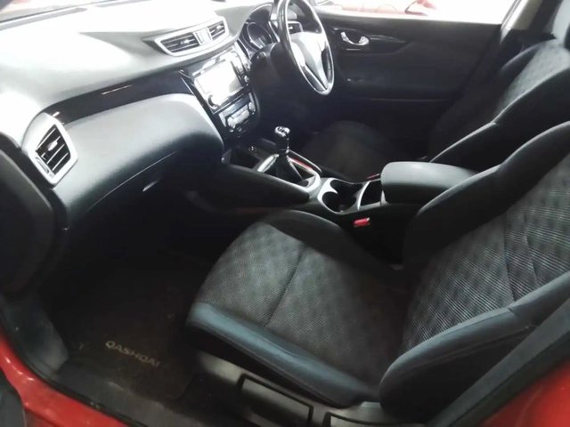 2015 NISSAN QASHQAI - Photo 5