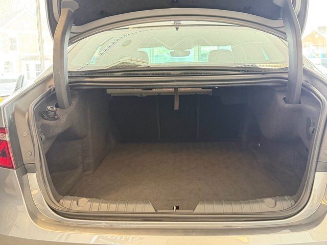 View our JAGUAR XF