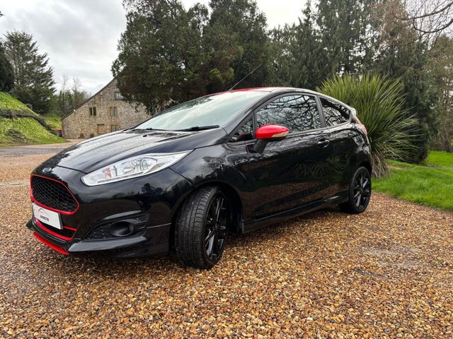 2016 FORD FIESTA 1.0T EcoBoost Zetec S Hatchback 3dr Petrol Manual Euro 6 (s/s) (140 ps) - Photo 4