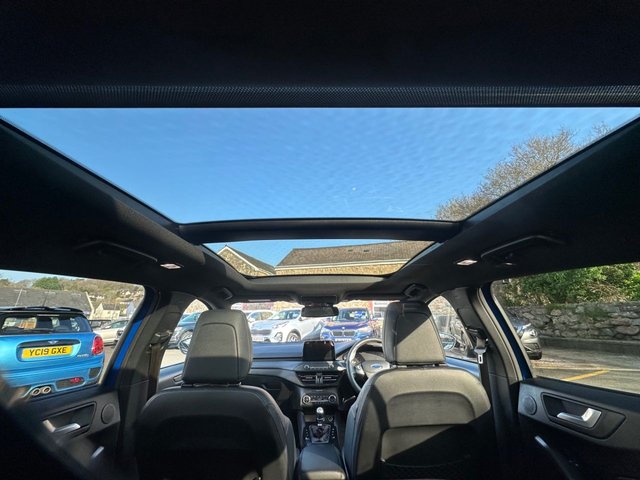 2020 FORD FOCUS - Photo 5