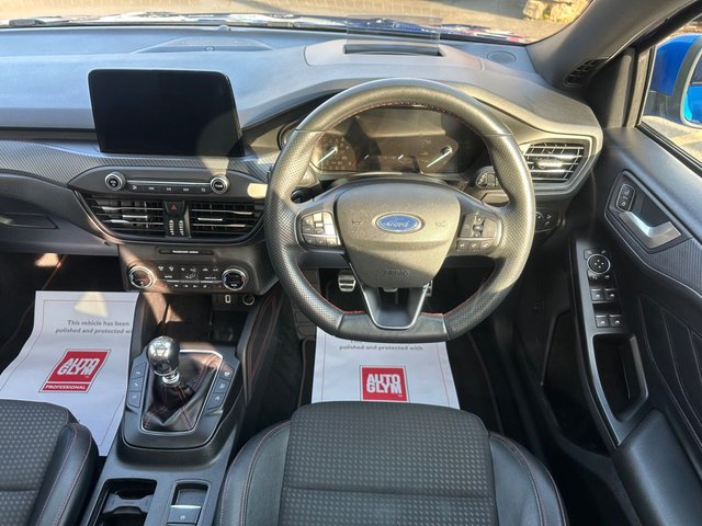 2020 FORD FOCUS - Photo 3