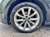 USED 2013 13 VOLKSWAGEN GOLF 1.4 TSI BlueMotion Tech ACT GT Hatchback 5dr Petrol DSG Euro 6 (s/s) (140 ps) 1 OWNER + LOW TAX + HEATED LEATHER + NAVIGATION +10 SERVCIE STAMPS