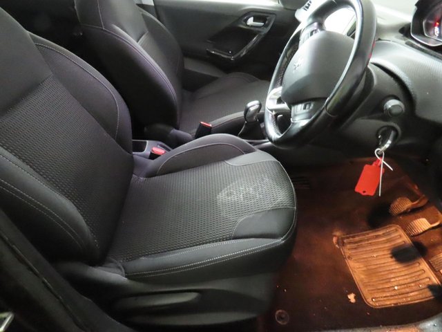 2017 PEUGEOT 208 - Photo 10