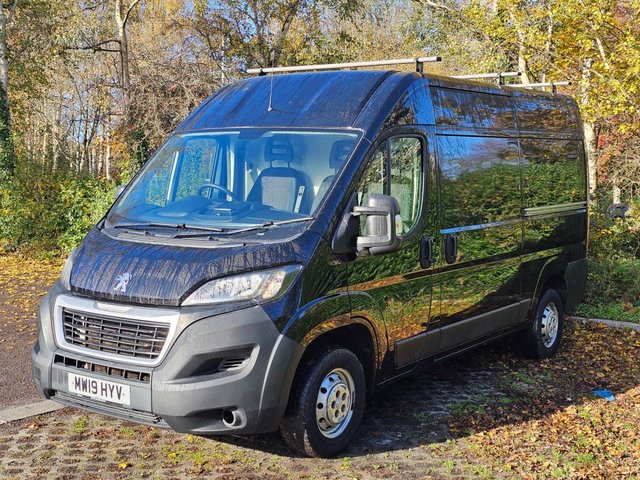 View our PEUGEOT BOXER