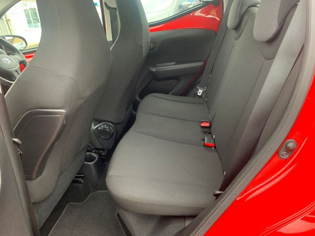 2020 TOYOTA AYGO - Photo 11