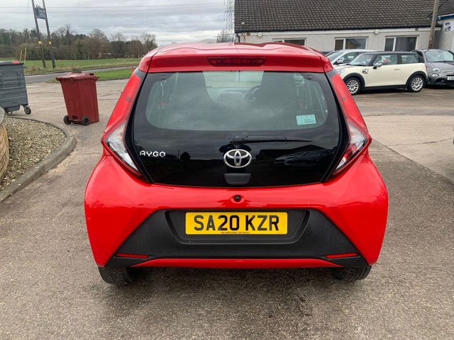 2020 TOYOTA AYGO - Photo 4