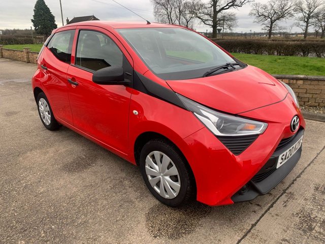 2020 TOYOTA AYGO - Photo 2