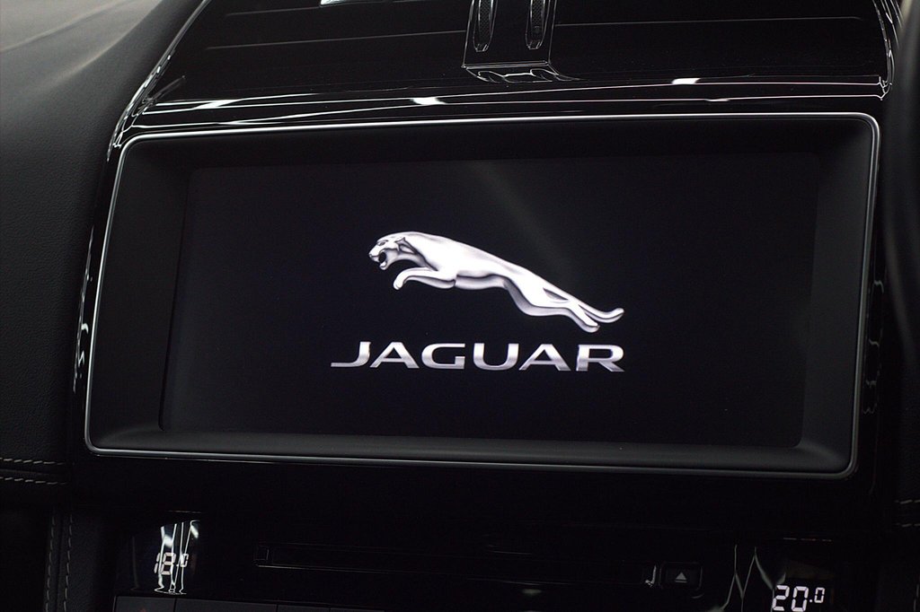 USED 2020 20 JAGUAR F-PACE 2.0 D180 Chequered Flag Auto AWD Euro 6 (s/s) 5dr FREE 12 MONTHS WARRANTY +