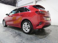 USED 2019 69 KIA CEED 1.0 T-GDi ECO 2 Hatchback 5dr Petrol Manual Euro 6 (s/s) (118 bhp) 2 OWNER-6 SERVICES-REAR CAMERA-APPLE CAR PLAY/ANDROID-BLUETOOTH-A/C-DAB