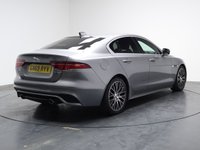 USED 2019 69 JAGUAR XE 2.0 P250i R-Dynamic S Saloon 4dr Petrol Auto Euro 6 (s/s) (250 ps) FULL HISTORY+SAT NAV+REAR CAM