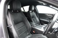 USED 2019 69 JAGUAR XE 2.0 P250i R-Dynamic S Saloon 4dr Petrol Auto Euro 6 (s/s) (250 ps) FULL HISTORY+SAT NAV+REAR CAM