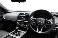 USED 2019 69 JAGUAR XE 2.0 P250i R-Dynamic S Saloon 4dr Petrol Auto Euro 6 (s/s) (250 ps) FULL HISTORY+SAT NAV+REAR CAM
