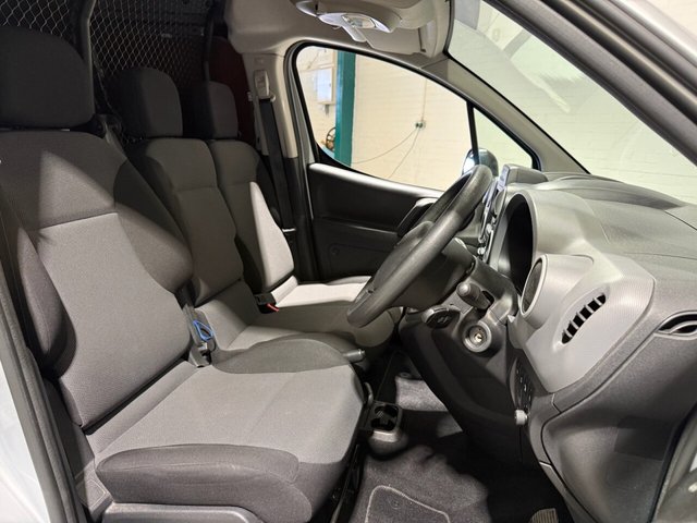 2018 PEUGEOT PARTNER - Photo 5