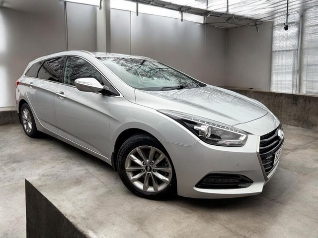 2016 65 HYUNDAI I40 1.7 CRDi Blue Drive SE Nav Tourer 5dr Diesel Manual Euro 6 (s/s) (115 ps) - Photo 2