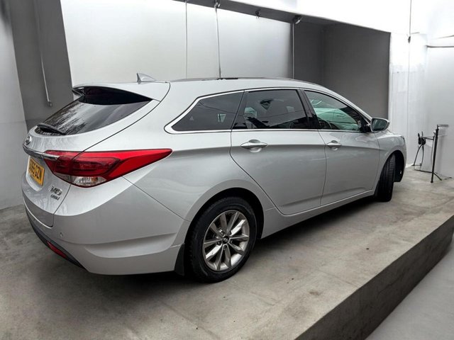 2016 65 HYUNDAI I40 1.7 CRDi Blue Drive SE Nav Tourer 5dr Diesel Manual Euro 6 (s/s) (115 ps) - Photo 10